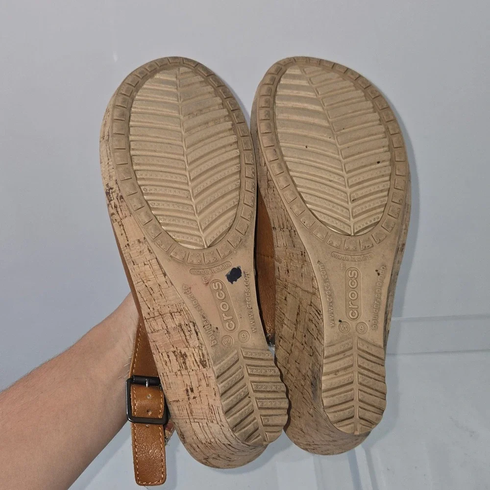 Crocs Womens Leigh Leather Cork Wrap Wedge Sandals Brown Plaid Size 9 AC618